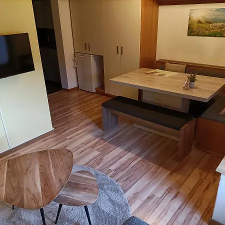 Appartement Haus Katris à Mauterndorf  Extérieur photo